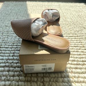 Lucky Brand Tan Mules 6.5